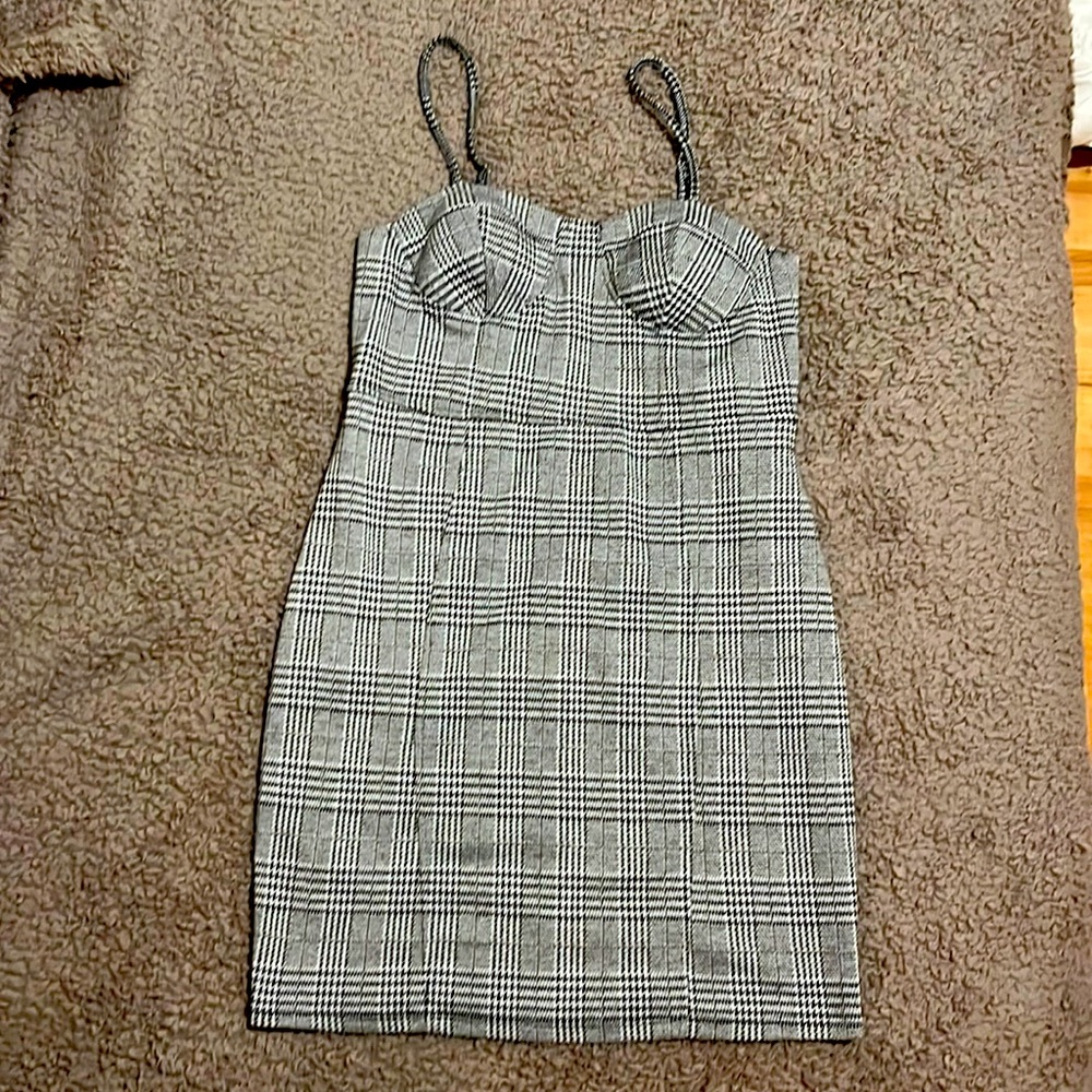 Short dress